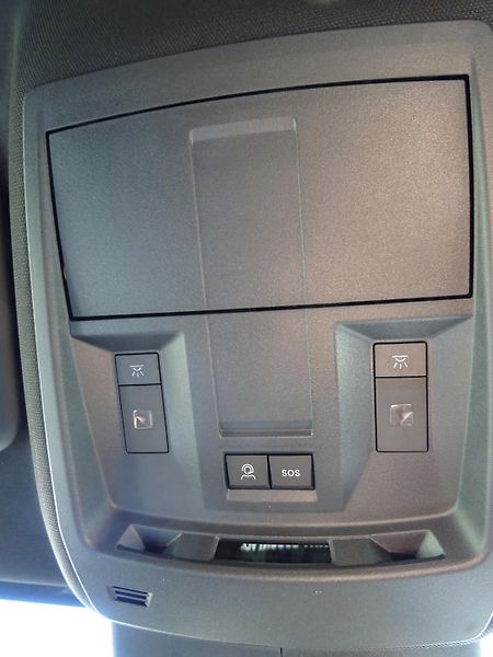 Peugeot 5008 (2026) GT Hybrid 145k SUMMER BLUE - fotka 43 z 50