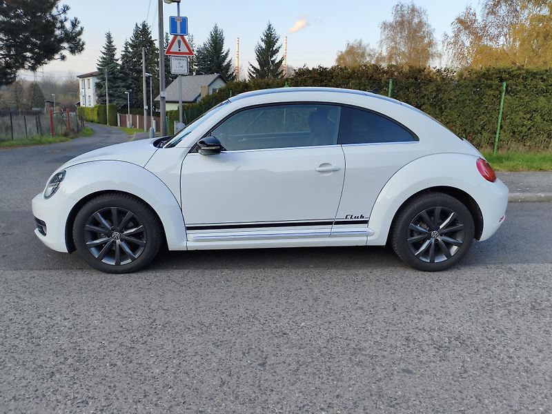 Volkswagen Beetle (2015) 1,2 TSI Club - fotka 8 z 33