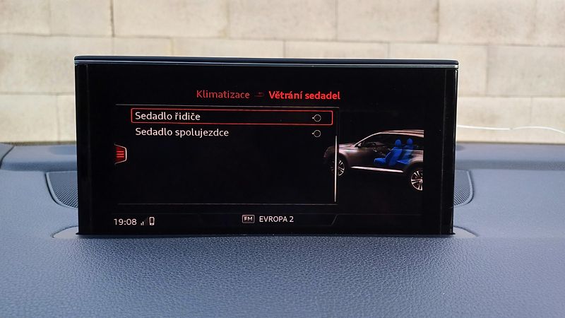 Audi SQ7 S-LINE 4.0 TDI 320kW 7míst. - fotka 45 z 50