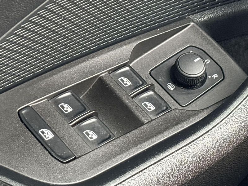 Škoda Octavia (2021) Combi 2.0 TDI Ambition+ - fotka 17 z 32