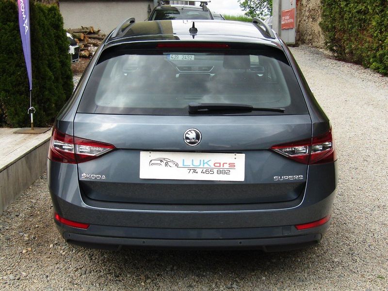 Škoda Superb (2018) 1.6 TDI 88kW DSG - fotka 12 z 38