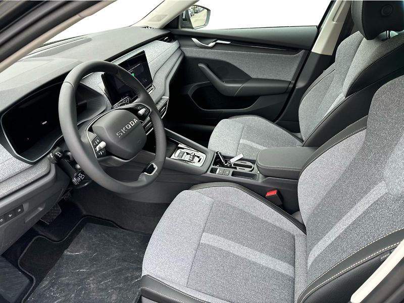 Škoda Octavia Combi Top Selection 2,0 TDI 11 - fotka 11 z 26