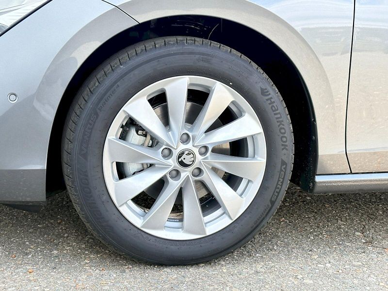 Škoda Superb (2026) DSG / 2.0 TDI / 110 kW / SELEC - fotka 32 z 32