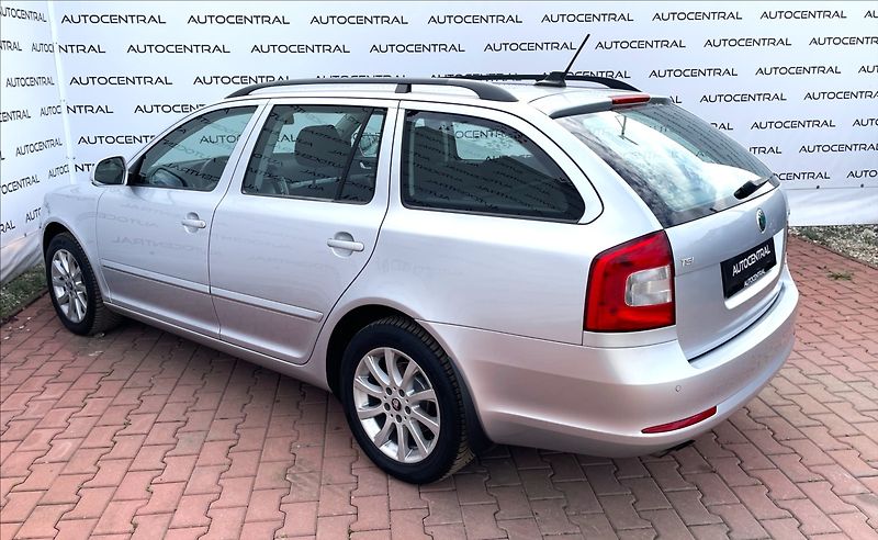 Škoda Octavia 1,4 Tsi Family 90kw , Navi , s - fotka 6 z 22