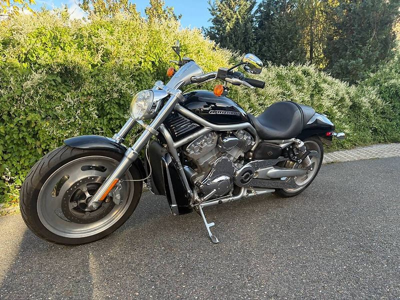 Harley-Davidson VRSCAW V-Rod (2007) - fotka 4 z 14