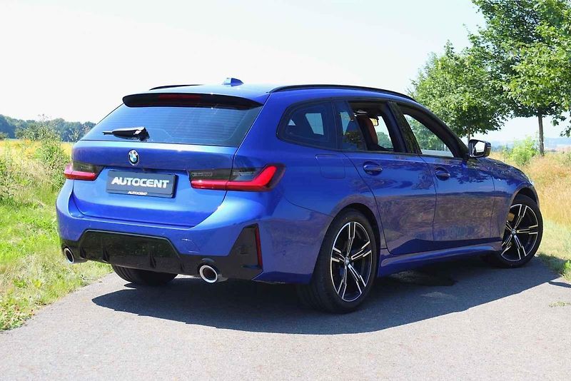 BMW 320i