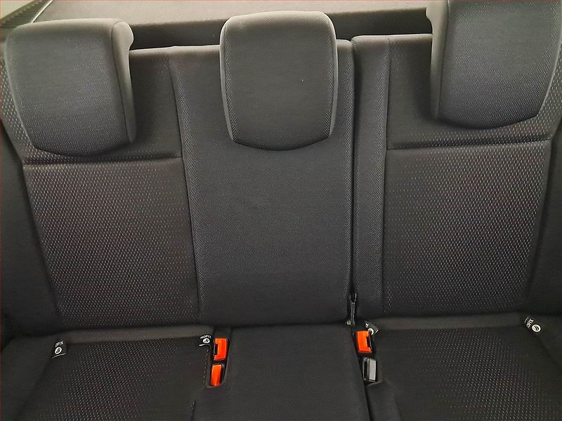 Renault Clio (2006) 1.6 16V, nová STK - fotka 10 z 15