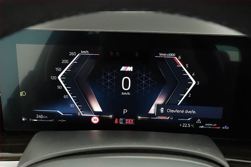 BMW X7 (2023) xDrive40d, Head Up, Vzduch - fotka 8 z 31