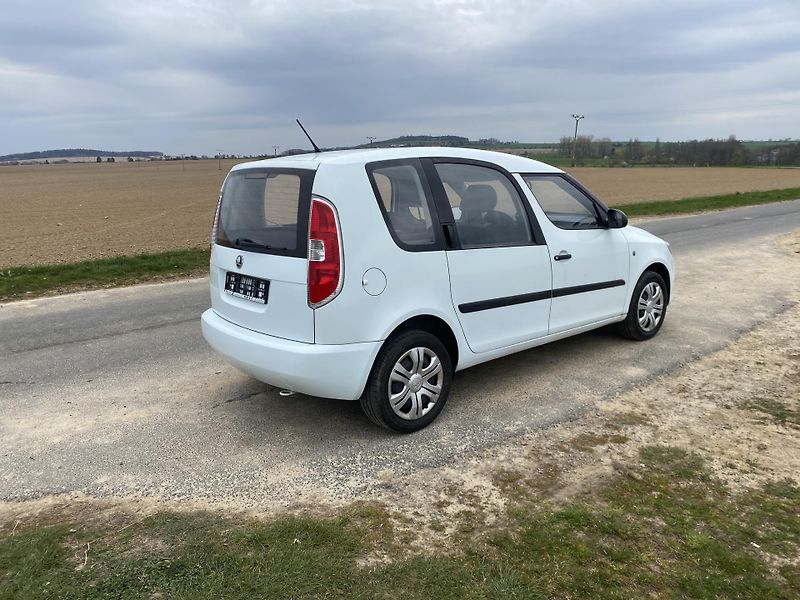 Škoda Roomster (2015) - fotka 5 z 15