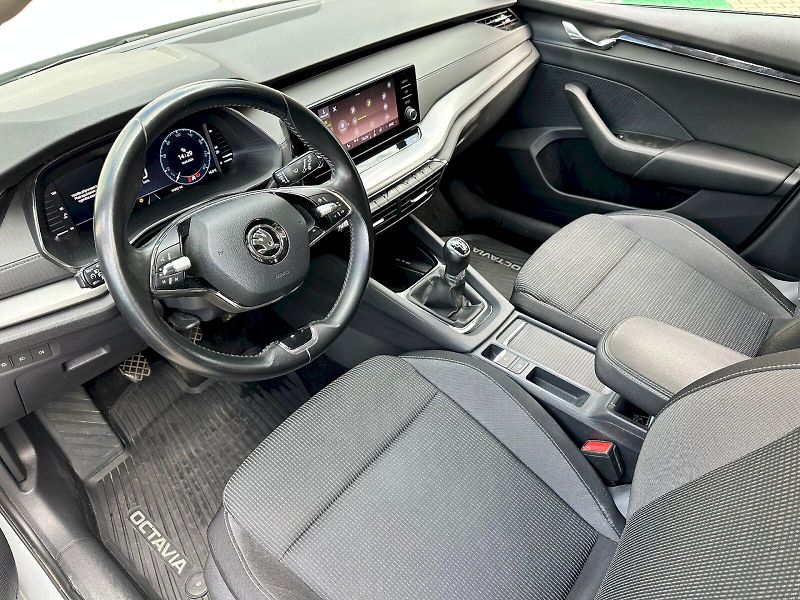 Škoda Octavia (2022) 2.0 TDI 85kW Ambition Combi - fotka 6 z 22