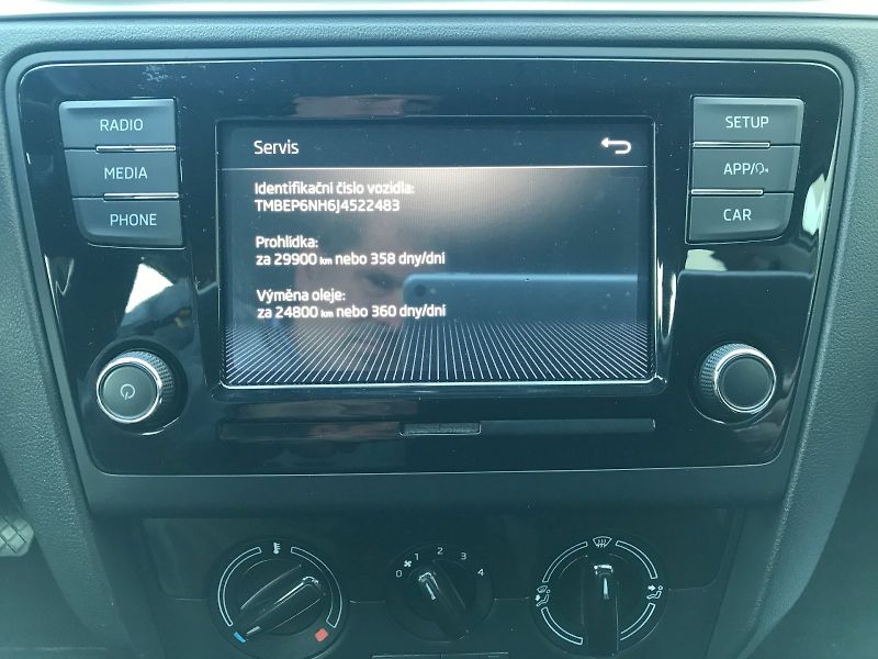 Škoda Rapid (2017) Ambition 1,0 TSI - fotka 10 z 24