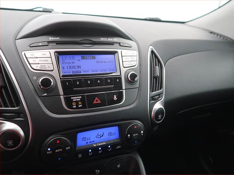 Hyundai ix35 (2010) 2.0 CRDi, 4X4, Automat - fotka 10 z 16