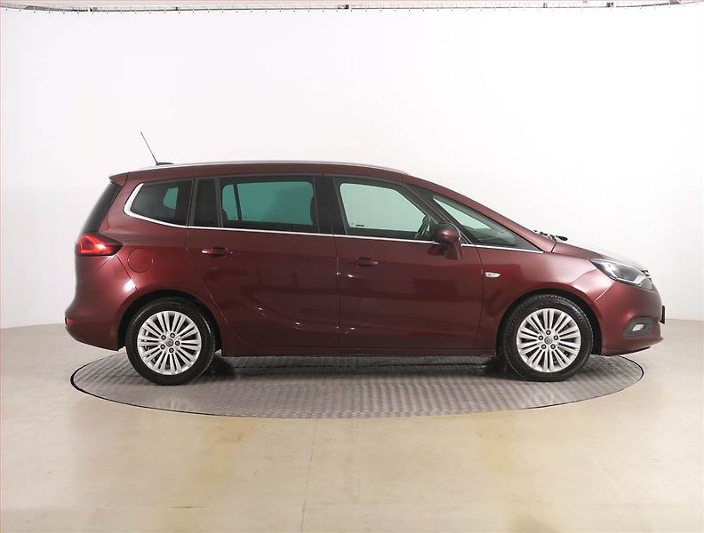 Opel Zafira (2018) 2.0 CDTI, Automat, 7 míst - fotka 6 z 22