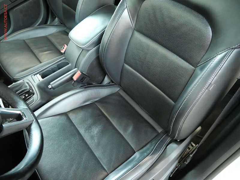 Škoda Superb (2014) 2.0 TDi 4x4, ČR, Elegance - fotka 9 z 24