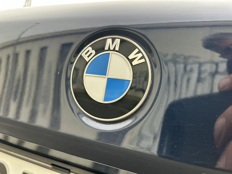 BMW Řada 5 520D XDRIVE, 1. majitel - fotka 22 z 33