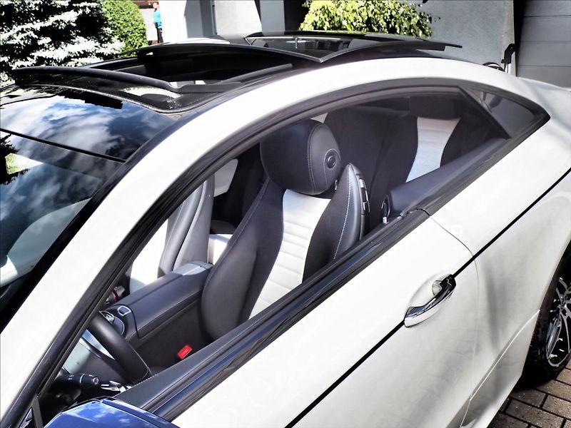 Mercedes-Benz Třídy E 4 MATIC 1.maj ČR DPH,59TKM - fotka 9 z 53