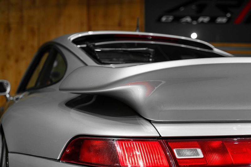 Porsche 911 Turbo - fotka 33 z 35