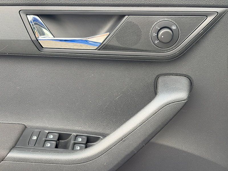 Škoda Fabia (2022) Combi 1.0 TSI / 70kW / BLACK T - fotka 14 z 30