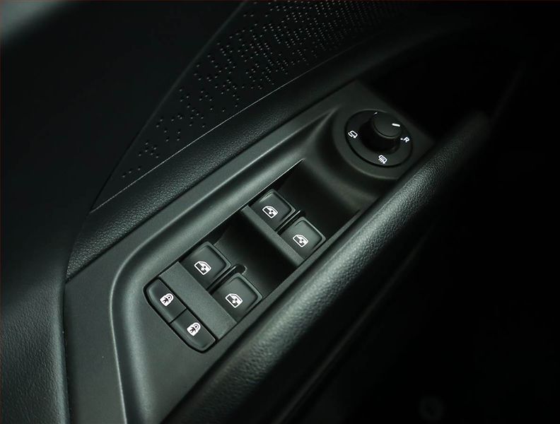 Škoda Enyaq (2024) iV 80 (82 kWh), SoH 98% - fotka 15 z 18