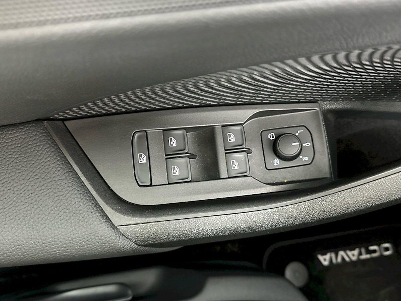 Škoda Octavia (2025) Combi 1.5TSI 110kW Selection - fotka 22 z 26
