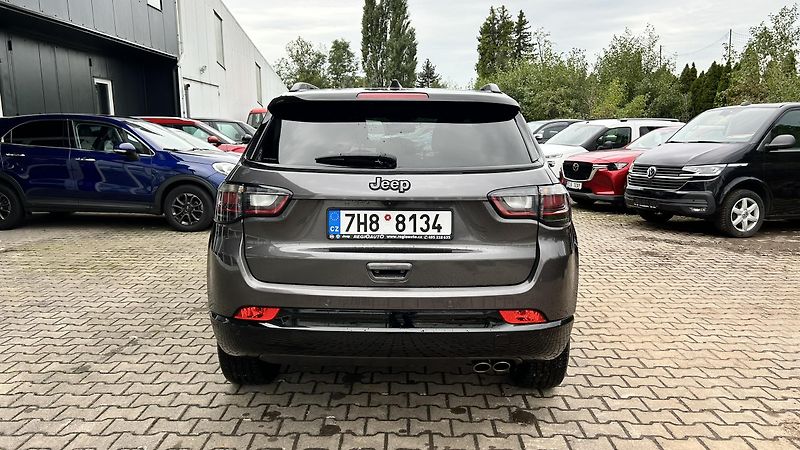 Jeep Compass 1.3T 150k 80.Annivesary - fotka 5 z 13