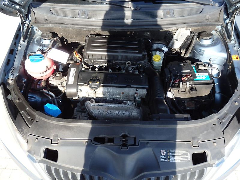 Škoda Fabia 1.4 16V KLIMA, ZÁVĚS - fotka 12 z 13