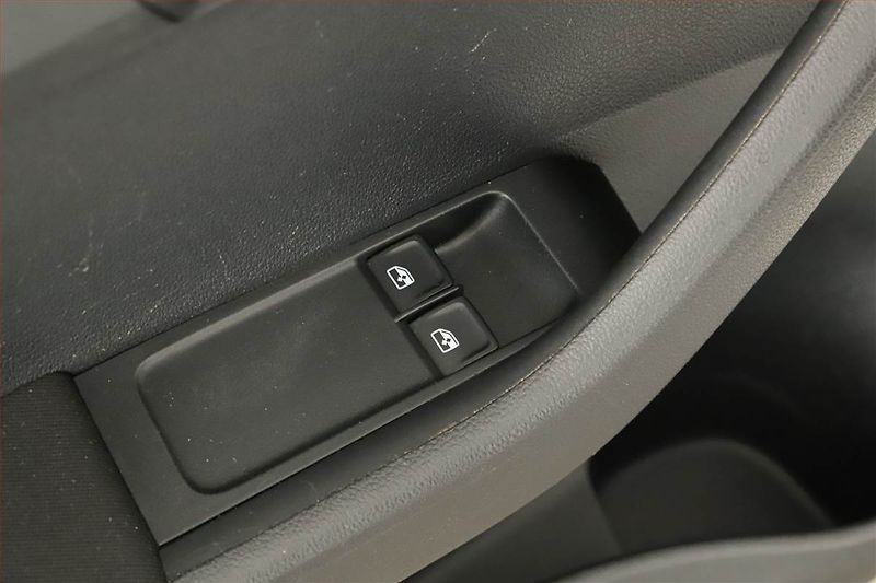 Škoda Fabia (2018) 1.0 TSI, Park. senzory - fotka 9 z 12