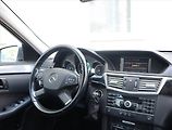 Mercedes-Benz Třídy E (2011) Avantgarde E 350 CDI 4MATIC - náhled 7