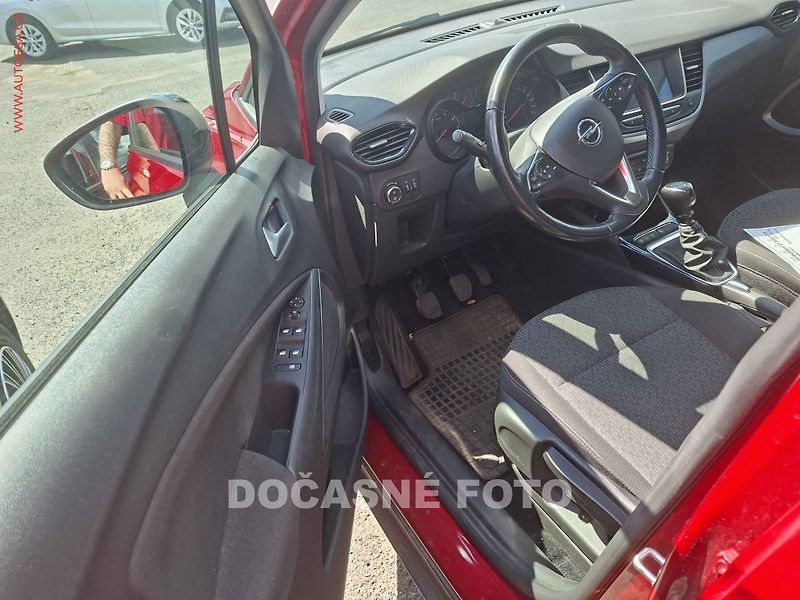 Opel Crossland (2023) 1.2TURBO, 1.maj,ČR - fotka 3 z 3