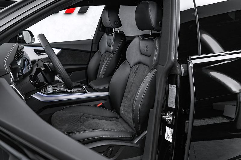 Audi Q8 50TDI S-line Matrix Vzduch - fotka 12 z 18