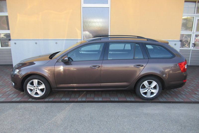 Škoda Octavia 1.6 TDI 4x4 KLIMA TAŽNÉ ČR - fotka 6 z 20