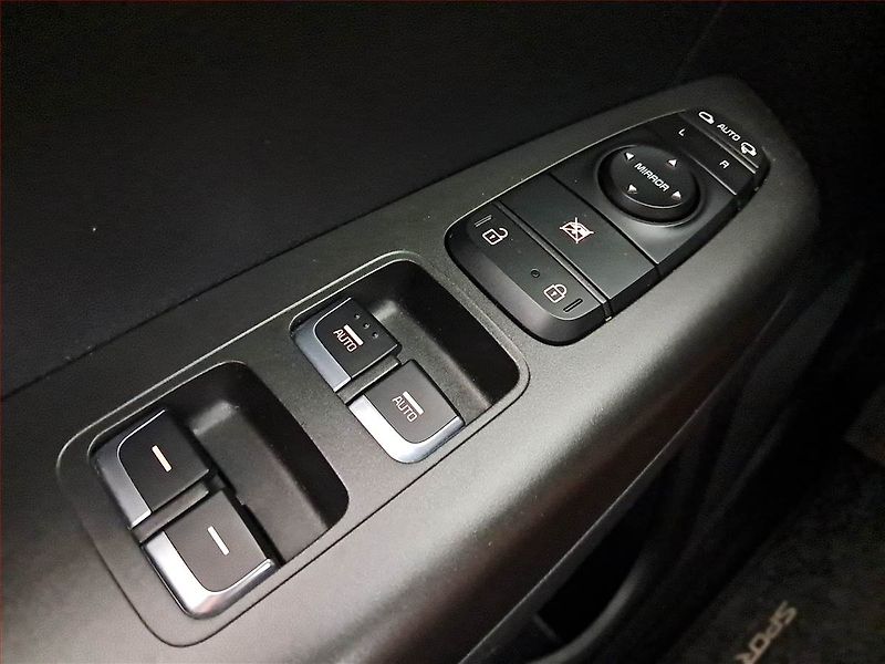 Kia Sportage (2019) 1.6 CRDi - fotka 19 z 21