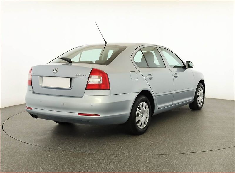 Škoda Octavia (2010) Ambiente Plus 1.4 TSI, po STK - fotka 5 z 15