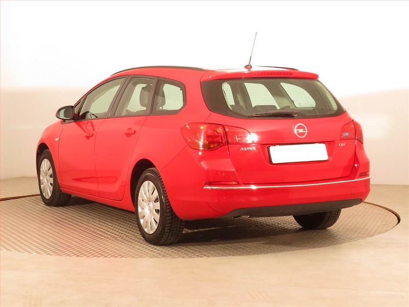 Opel Astra (2012) 1.7 CDTI, po STK, v provozu - fotka 4 z 14