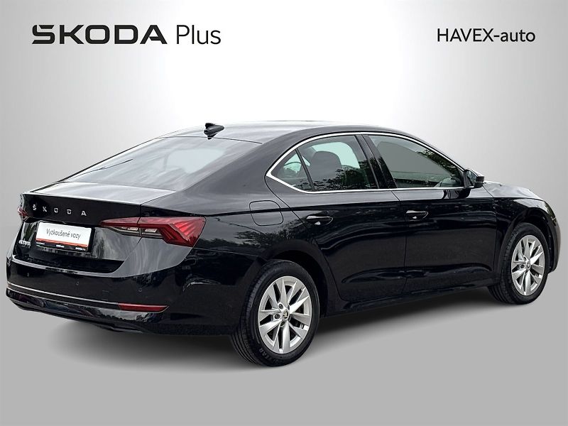 Škoda Octavia (2022) 2.0 TDI Style + - fotka 2 z 31