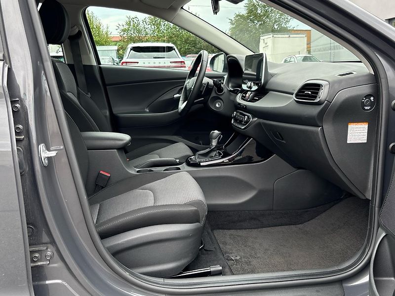 Hyundai i30 MHEV Smart - fotka 9 z 23