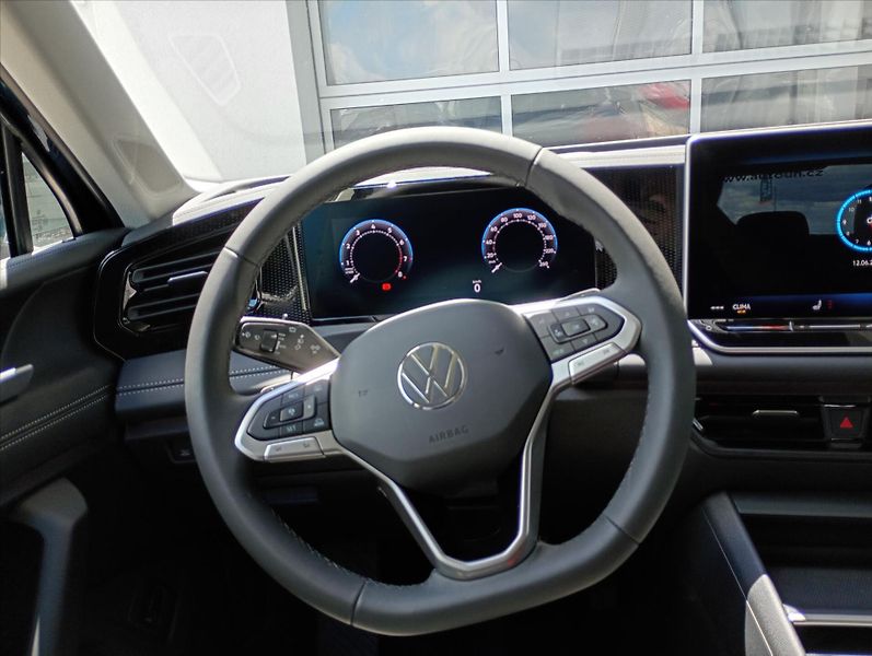 Volkswagen Tiguan (2026) 1,5 eTSI 110 kW mHEV  People - fotka 15 z 18