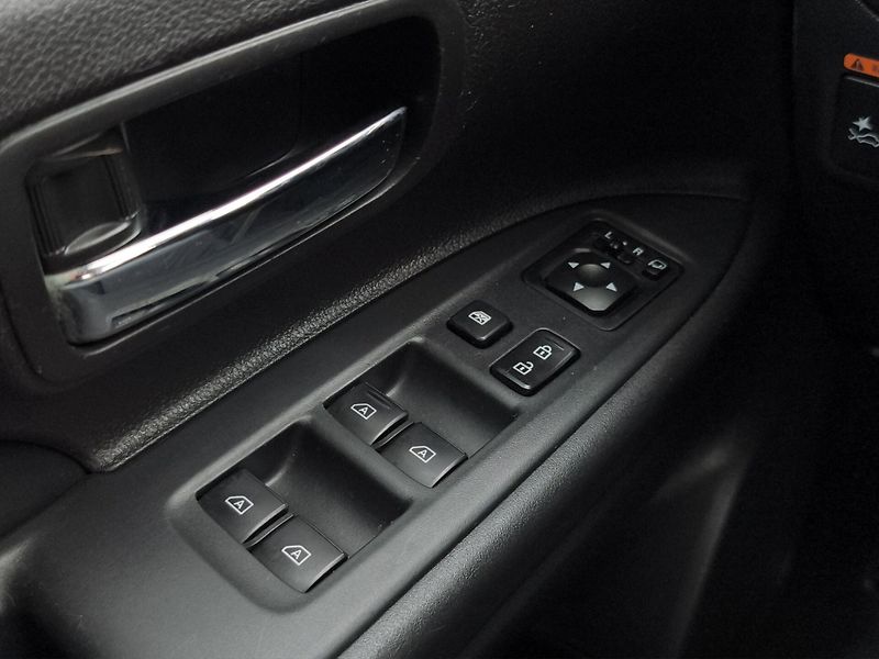 Mitsubishi Outlander (2019) INSTYLE+ 2.0 MIVEC 110kW, A/T, - fotka 16 z 29