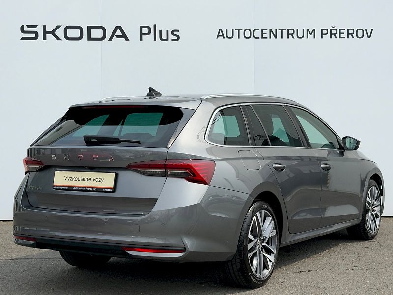 Škoda Octavia (2024) 1.5 TSI 110kW DSG Top Selectio - fotka 2 z 35