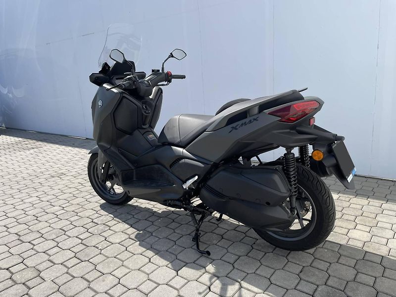 Yamaha (2026) XMAX 300 EU5+ - fotka 6 z 11