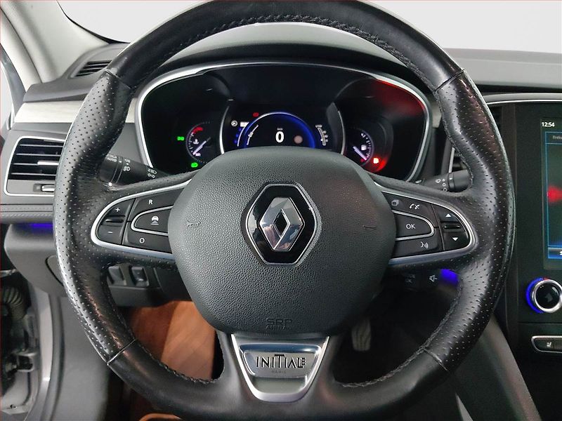 Renault Talisman (2015) Initiale Paris 1.6 dCi - fotka 17 z 21