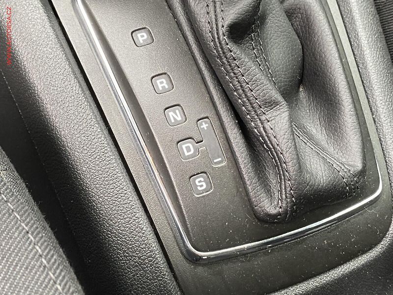 Škoda Yeti (2014) 1.2 TSi, Outdoor, DSG, navi - fotka 14 z 19
