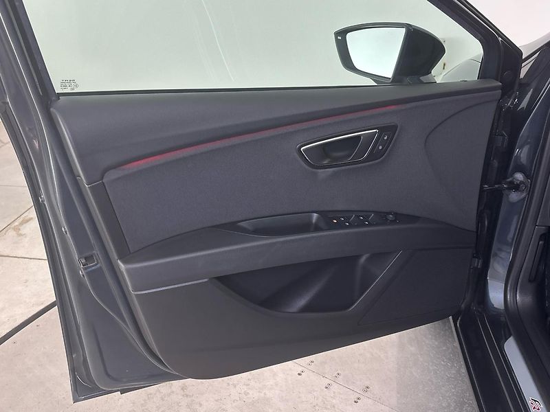 Seat Leon FR - fotka 13 z 27