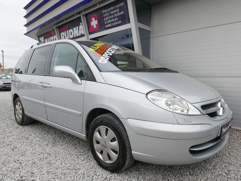 Citroën C8 2,2 HDi 94kW REZERVACE - fotka 4 z 32