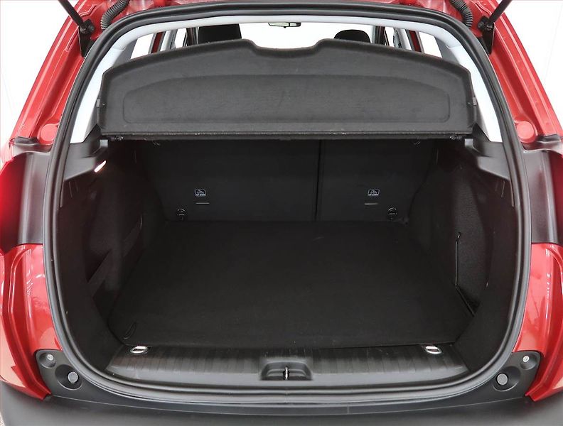 Peugeot 2008 (2018) 1.2 PureTech, Serv.kniha - fotka 13 z 20