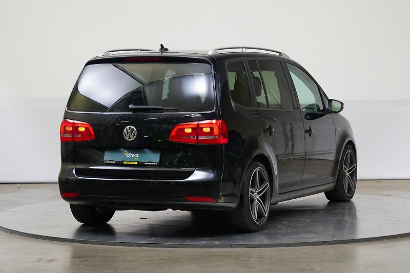 Volkswagen Touran - fotka 2 z 24