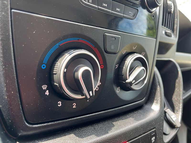 Citroën Jumper 2.2BHDi 88kw*ZADÁNO* - fotka 20 z 22