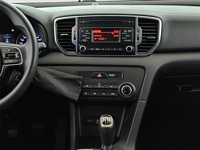 Kia Sportage (2016) 1.6 GDI, Serv.kniha - fotka 12 z 17