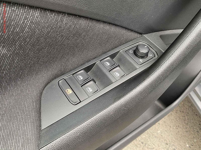 Škoda Scala (2022) 1.5 TSi, 1.maj,ČR, Style - fotka 13 z 19