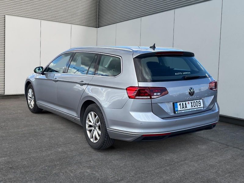 Volkswagen Passat Variant (2023) BUSINESS 1.5TSI 110kW DSG CZ  - fotka 4 z 11